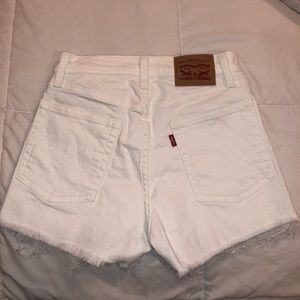 Levi’s 501 High Waisted Short
